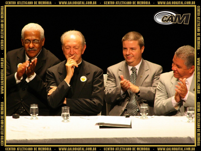 Arquivo:20080327 DomSerafim 1000.jpg